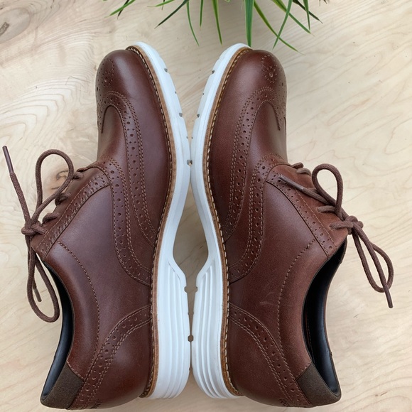 Adiprene by adidas men’s NWT dress shoes - Picture 9 of 11